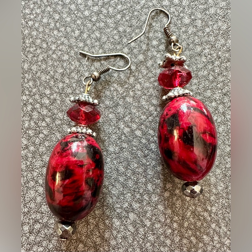Fashion Jewelry Red and Black Swirl Drop Earrings